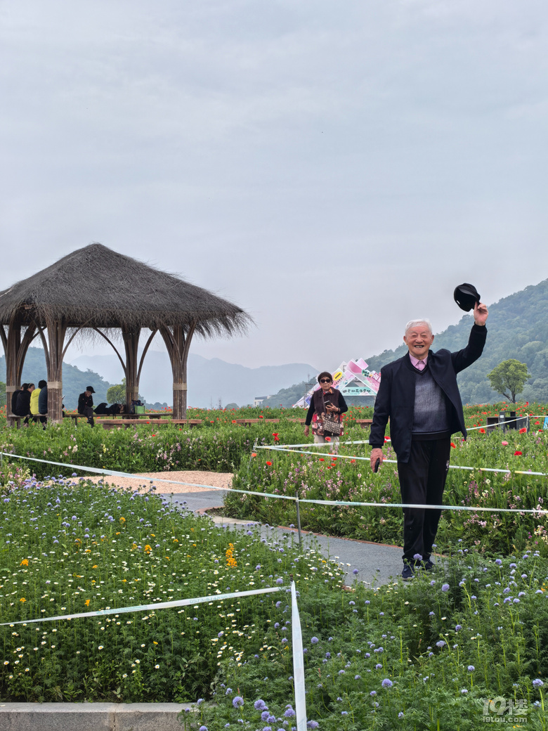 打卡铜鉴湖花海