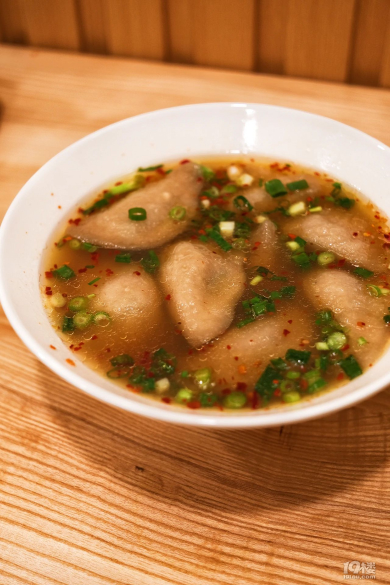开业不到半个月的芋头饺,老板忙到下不了班
