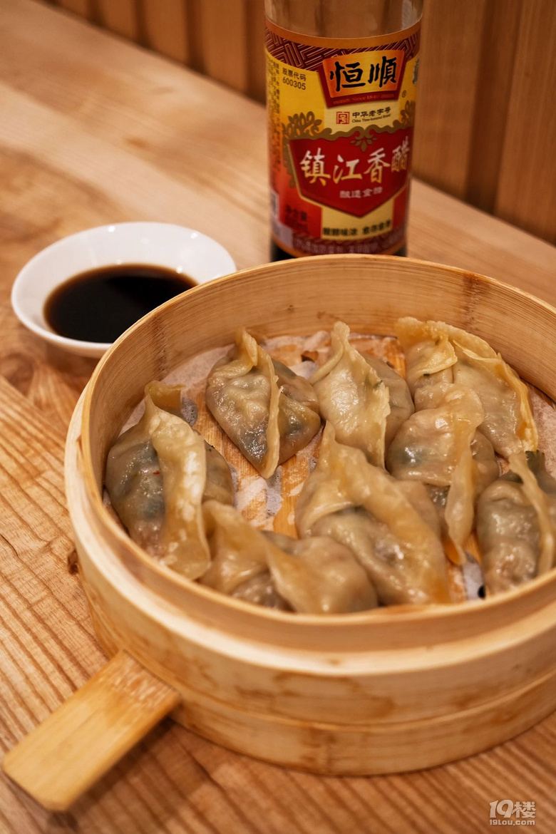 开业不到半个月的芋头饺，老板忙到下不了班