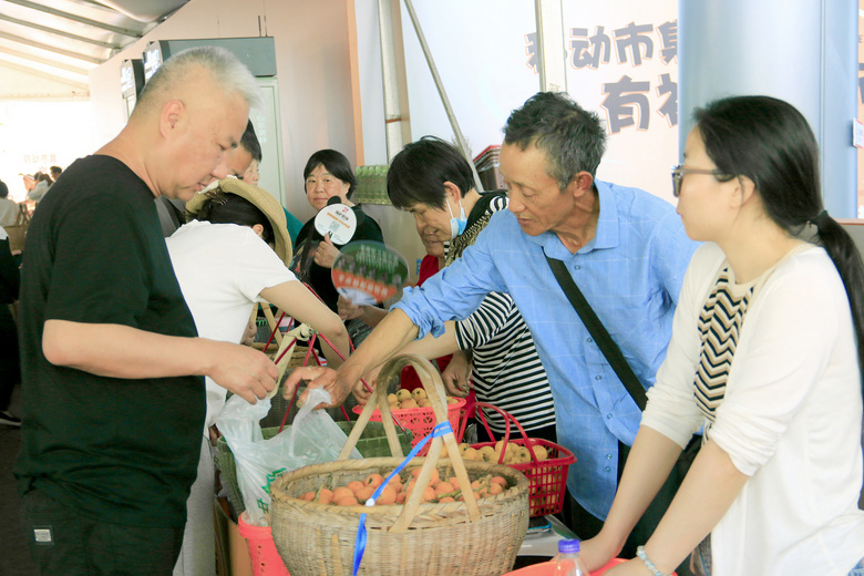衢州市移动市集枇杷街2