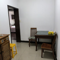 房东直租闸弄口新村2室一厅，柜子多实用不花销，适合一家人住