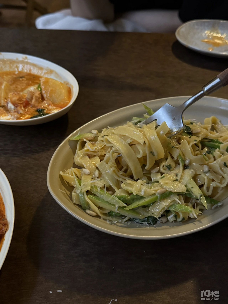 人均150的漂亮飯,朋友一點沒吃飽……
