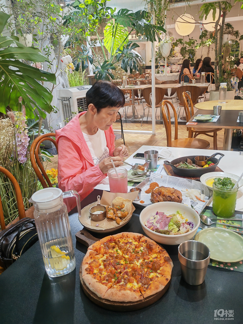 缦云里花园餐厅吃个漂亮饭