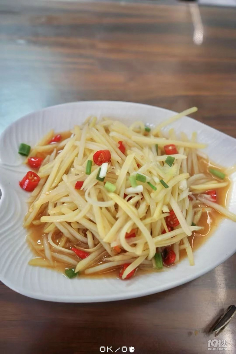大学城旁的热炒店,果然有两把刷子