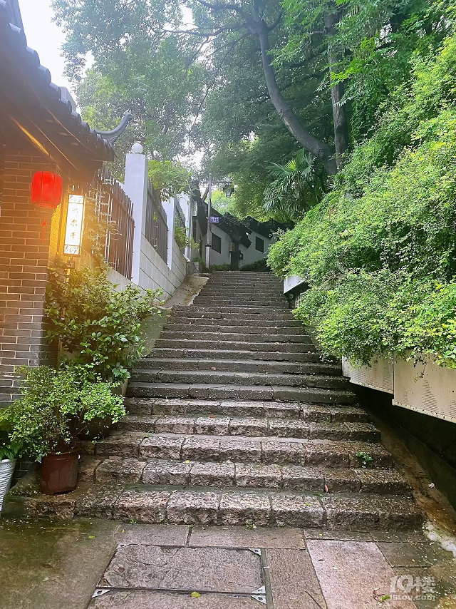 e亼ǴС