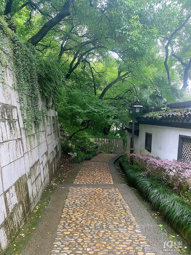 e亼ǴС