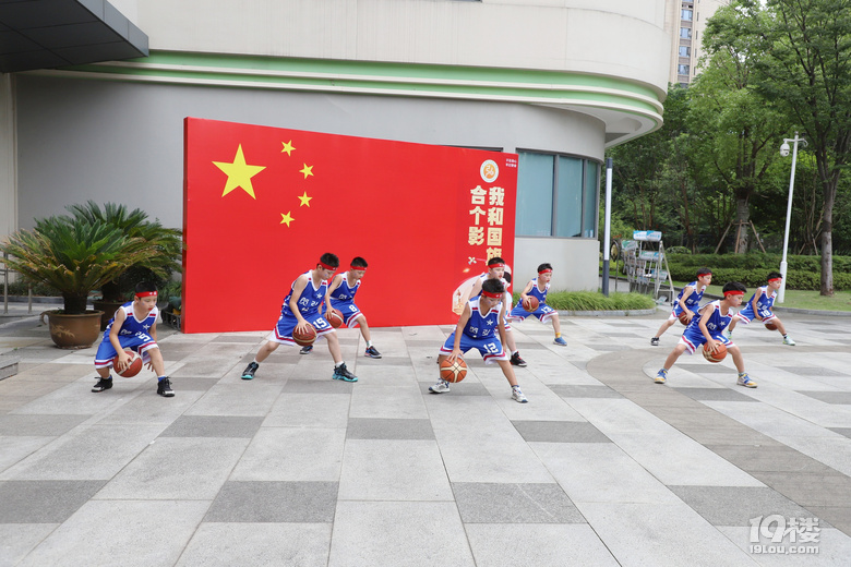 篤行致遠(yuǎn)筑情誼 同根同源傳文脈——香港蘇浙公學(xué)暑期團(tuán)來訪交流