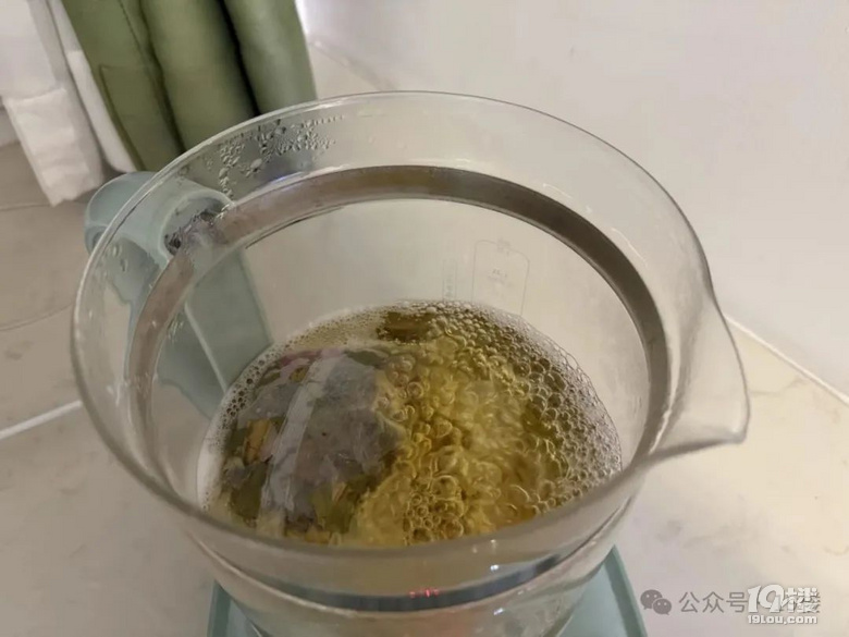 這杯水專治夏日“沒(méi)精神”!一杯下肚,清爽值拉滿