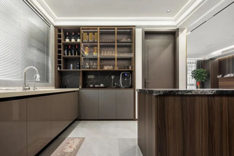 ���ƹ�����20����������ɫ��������ѡ�ˣ�