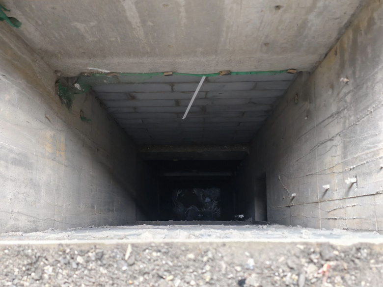 11歲男孩小區(qū)內(nèi)捉迷藏時墜井身亡,居民:小區(qū)內(nèi)還有其他深井