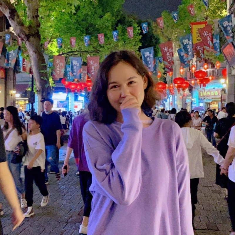 �Ը������93���������ӣ����ں��ݣ�ϲ�����Ͻ��ĵ�����