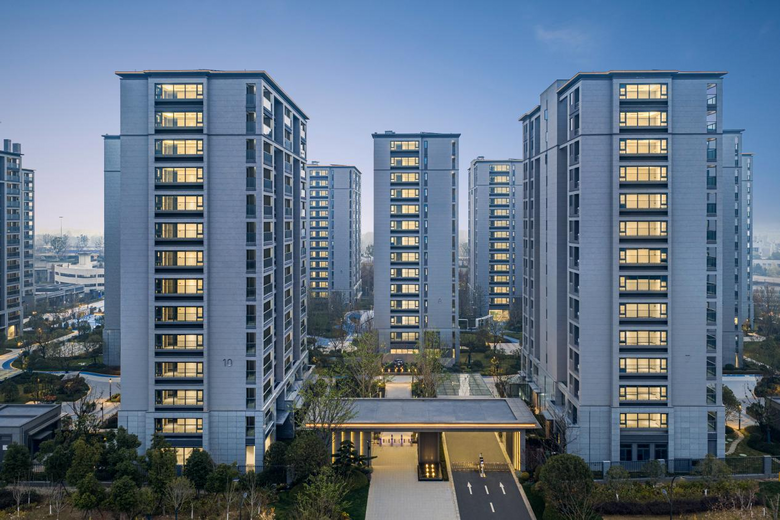 连降三年！新房交付量“断崖下跌”，不及高峰期1/3！