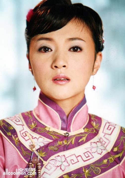 八卦田 - 春晚冯巩小品《暖冬》靠美女搭档金玉