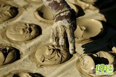 记录 吃泥巴的民族