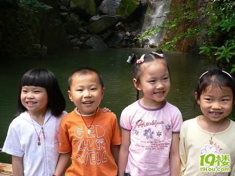 杭州哪里有吃的又有小孩玩的地方