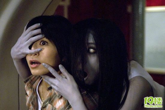 《咒怨TV版1》:有掉下巴的镜头,最吓人的一部