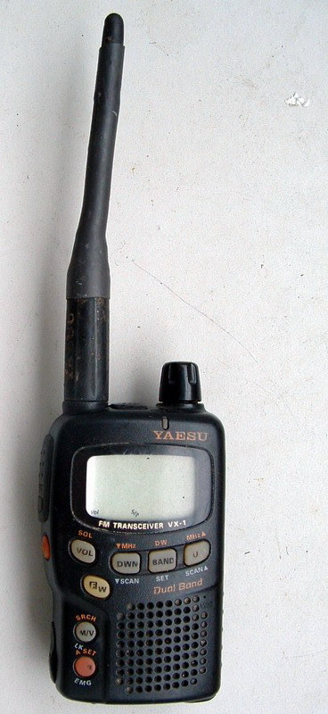 ★ 转让 YAESU VX1R 超小对讲机★-户外运动