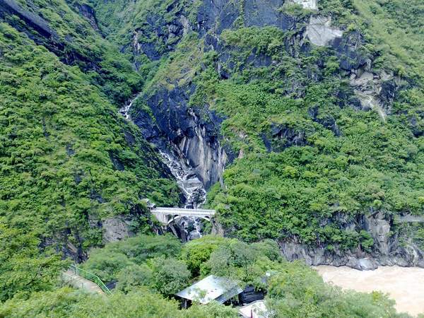 游世界峡谷排名笫三虎跳峡