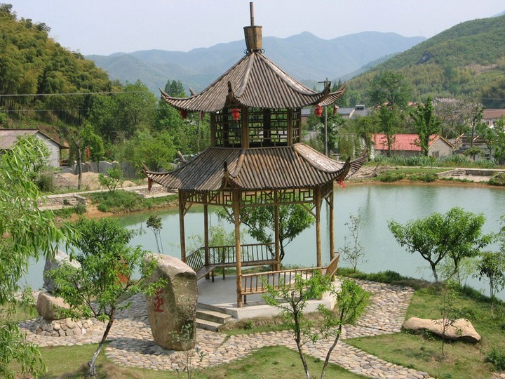 安吉荷花山风景区