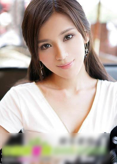 中戏校花王希维被封"ps女王"