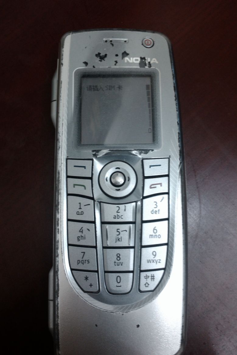 低价出行货诺基亚9300,配件齐全