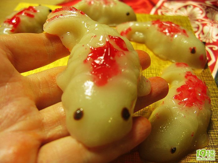 『LULU的新厨房』年菜系列·年夜饭不可缺少的点缀——鲤鱼年糕。