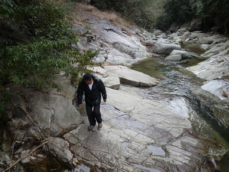 湫水山大峡谷尽头的大小龙潭浙江独一无二