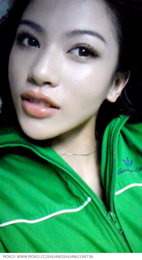 潘霜霜的胸围 小舒淇潘霜霜 潘霜霜博客-八卦田