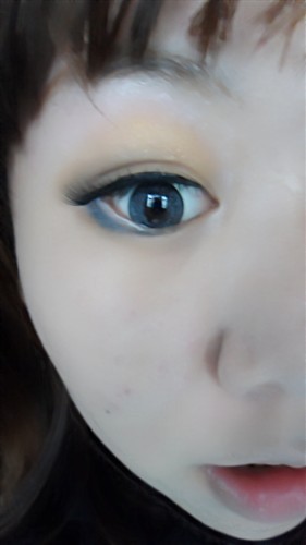 贴假睫毛,如何才能显得妩媚(图)