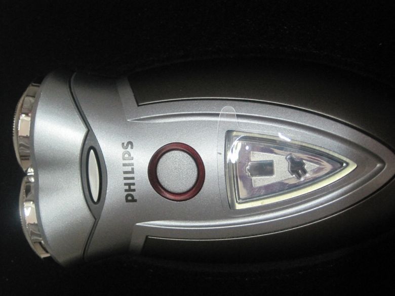 公司中奖的hq6095飞利浦剃须刀一款,低价出售了