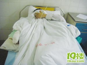 父母异地报警救下21岁自杀儿子(图)