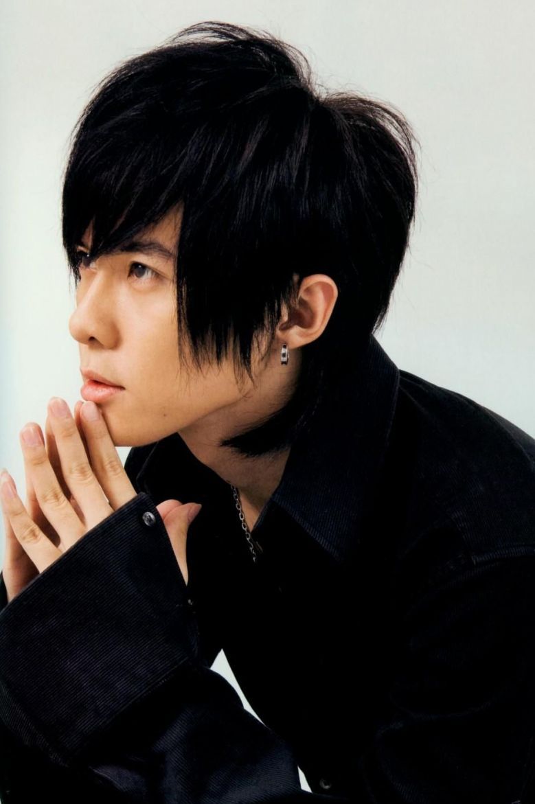 唐禹哲送维嘉钥匙扣