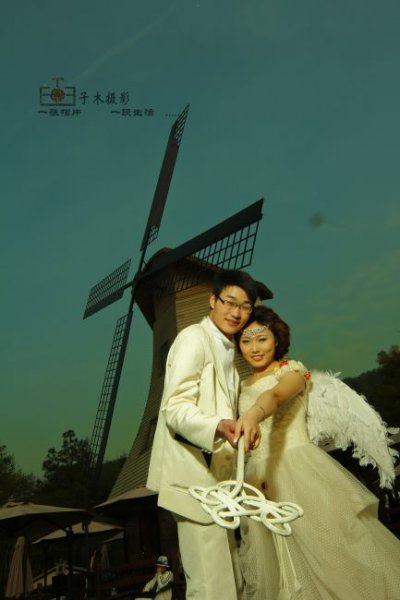 帅哥美女!帮朋友的亲人拍的婚纱照!哈哈