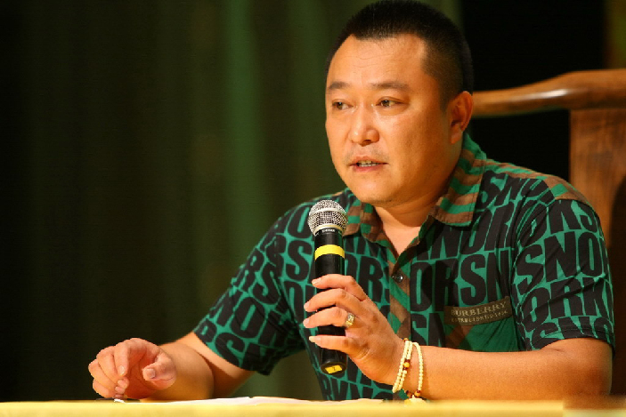 【1队】郭德纲弟子为打人道歉 现场喊冤(高清