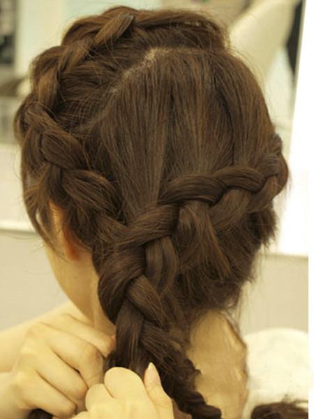 【外貌协会】DIY简易编发 头饰独秀万千风情