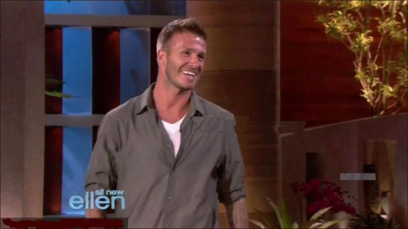 【1队】小贝灿笑不惧招妓门 大秀内裤腹毛惊呆