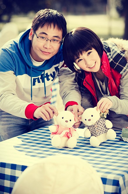 三更半夜偷偷晒下我们带着流氓兔去拍的婚纱照