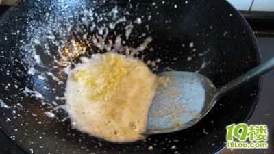 【胖胖小廚】の食神挑戰(zhàn)賽 -- 咸蛋黃雞翅