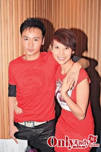 2010爱现or躲藏 全球女明星怀孕生子众生相-孩