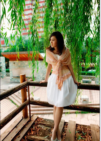 速来围观宅男新女神,会唱会写的印小然