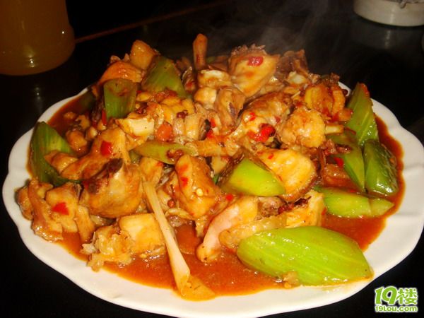 【8隊(duì)】小貓美食體驗(yàn)之旅—昆明、大理の美食如鮮花一樣繁多