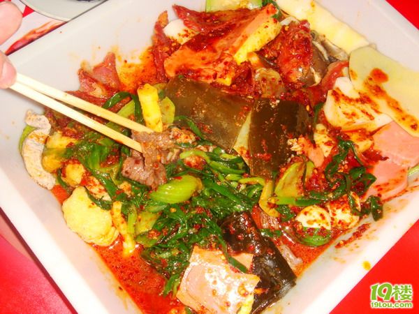 【8隊(duì)】小貓美食體驗(yàn)之旅—昆明、大理の美食如鮮花一樣繁多
