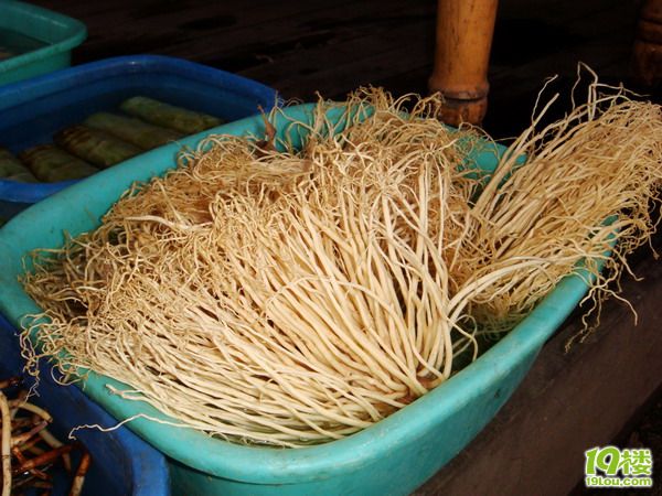 【8隊(duì)】小貓美食體驗(yàn)之旅—昆明、大理の美食如鮮花一樣繁多