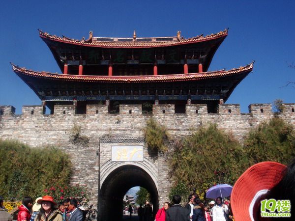 【8隊(duì)】小貓美食體驗(yàn)之旅—昆明、大理の美食如鮮花一樣繁多