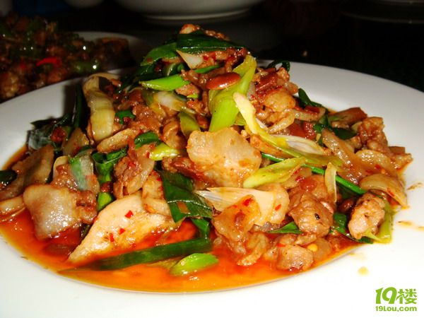 【8隊(duì)】小貓美食體驗(yàn)之旅—昆明、大理の美食如鮮花一樣繁多