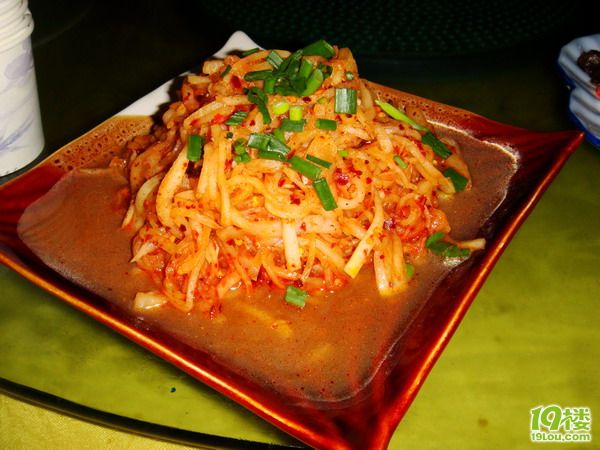 【8隊(duì)】小貓美食體驗(yàn)之旅—昆明、大理の美食如鮮花一樣繁多