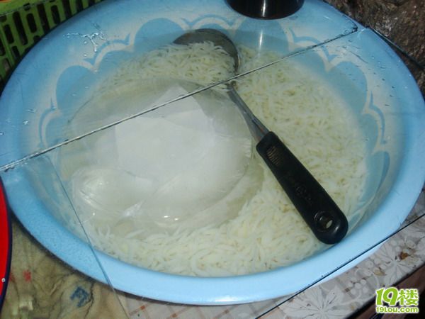 【8隊(duì)】小貓美食體驗(yàn)之旅—昆明、大理の美食如鮮花一樣繁多