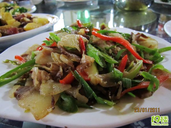 【8隊(duì)】小貓美食體驗(yàn)之旅—昆明、大理の美食如鮮花一樣繁多