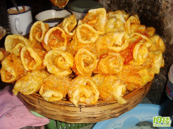 【8隊(duì)】小貓美食體驗(yàn)之旅—昆明、大理の美食如鮮花一樣繁多