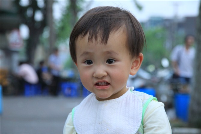 风采宝宝 智在必得--我是小酒窝长睫毛的小妞